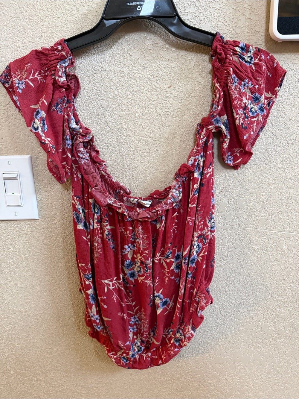 American Eagle Outfitters Red Floral Off-Shoulder Camisole